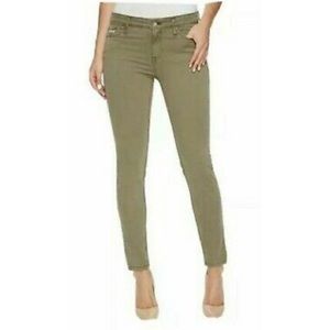 NEW- Calvin Klein Women’s Skinny Jeans